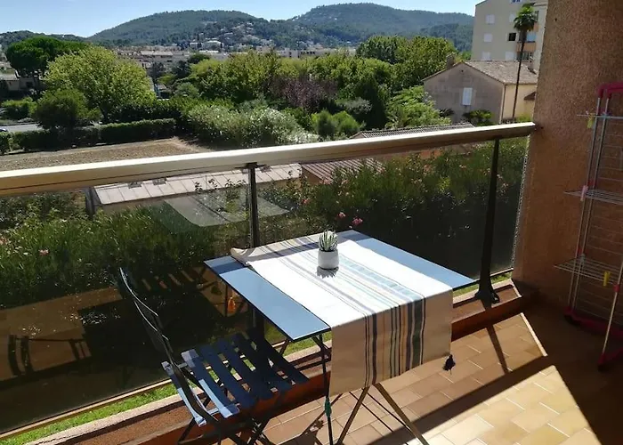 Appartamento Les Jardins Du Luxembourg Hyères